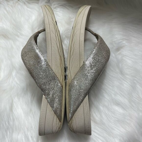 Fitflop glittery silver wedge thong sandals size 11 - Picture 6 of 10